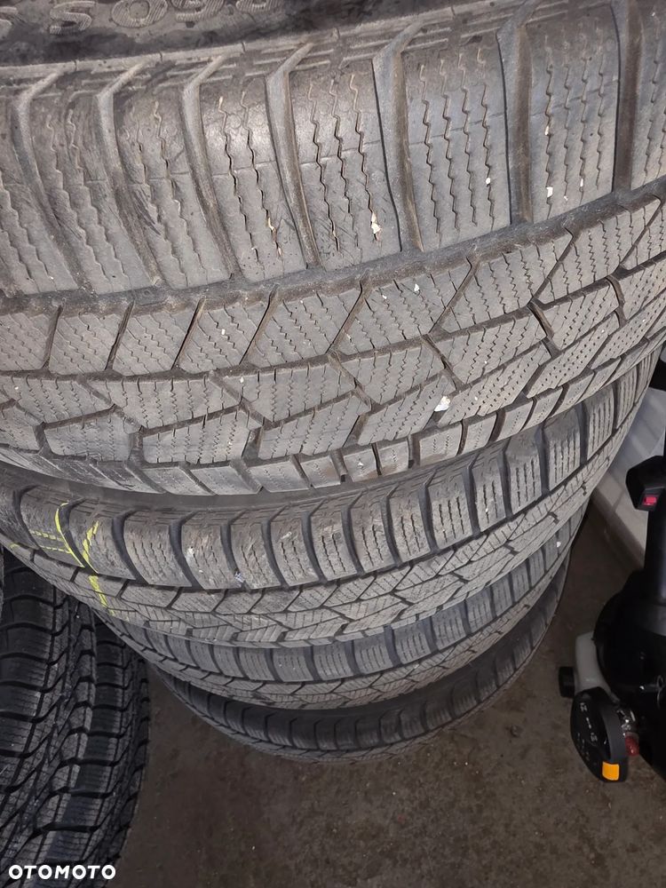 BMW X1 sDrive18i Business Edition - 18