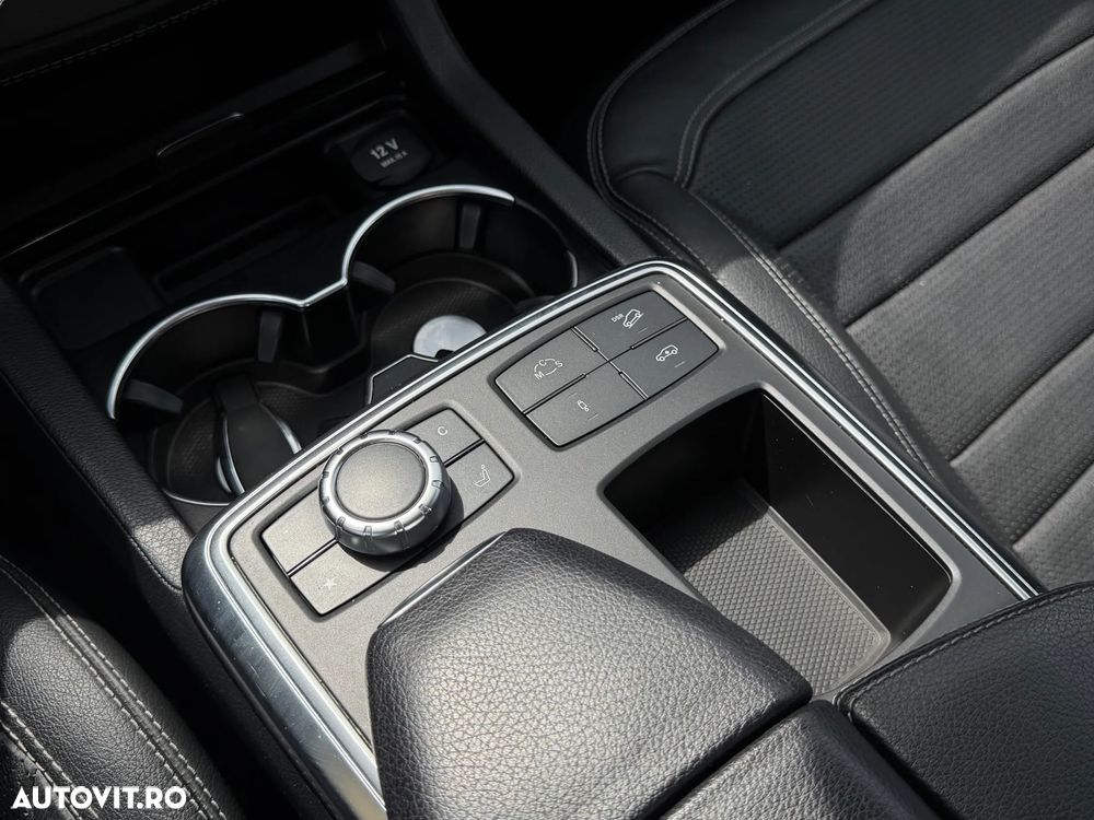 Mercedes-Benz ML 63 AMG 4Matic AMG SPEEDSHIFT 7G-TRONIC - 15