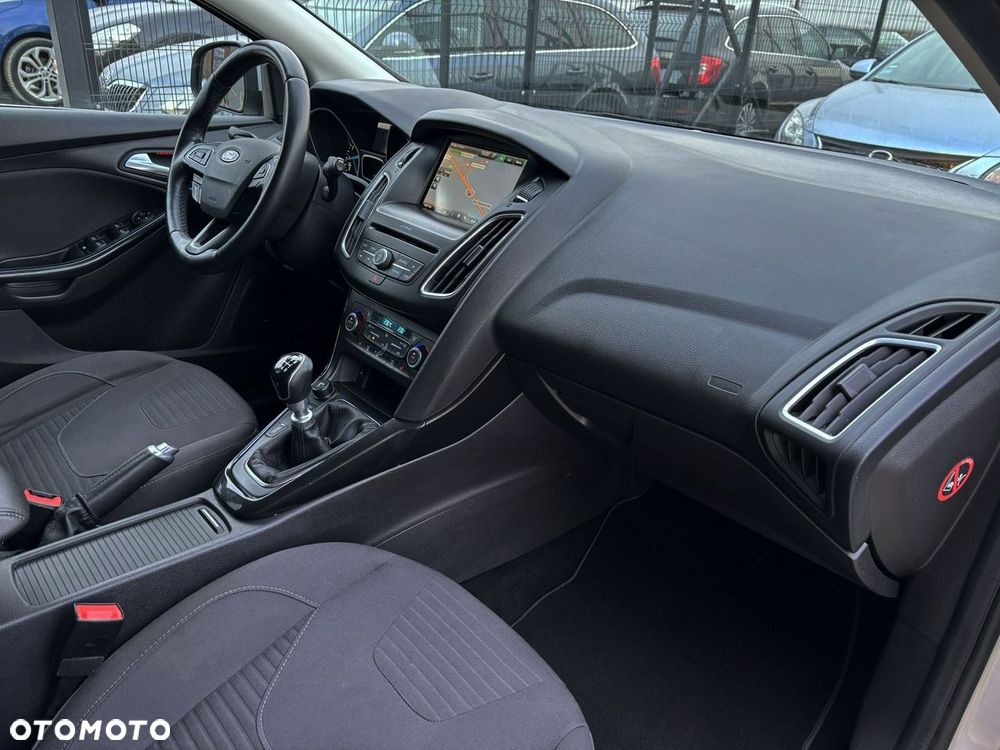 Ford Focus 1.5 EcoBoost STart-Stopp-System Titanium - 26