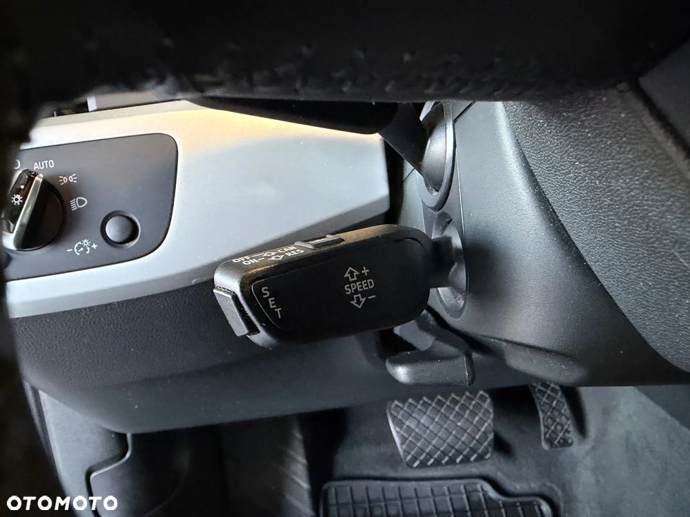 Audi A4 Avant 2.0 TDI ultra S tronic - 15