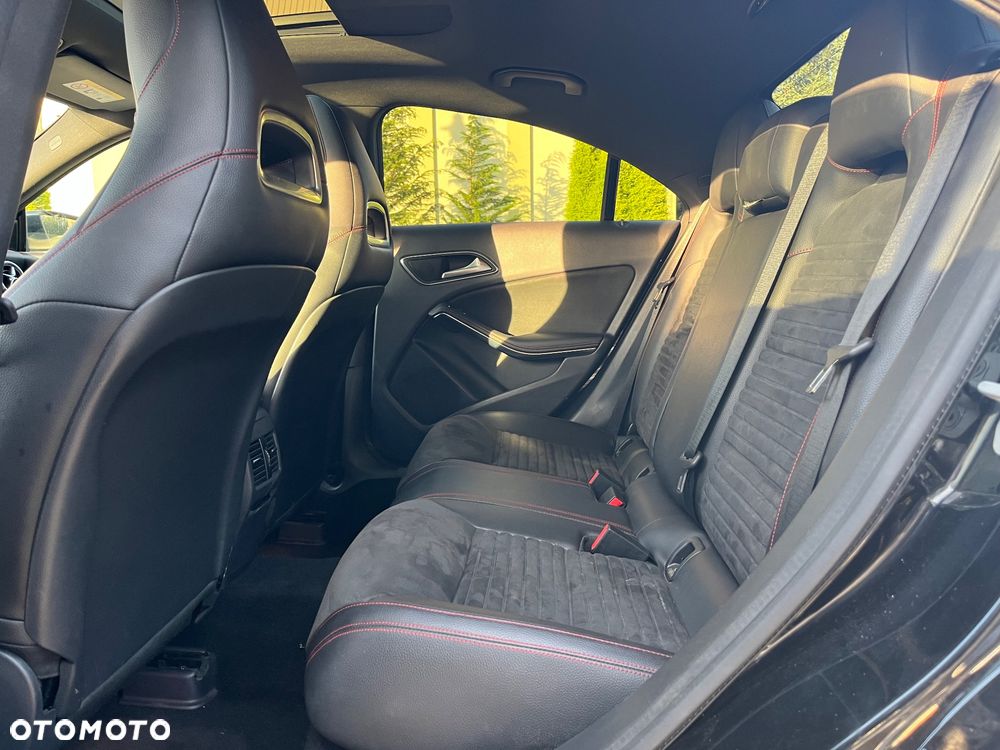 Mercedes-Benz CLA - 11