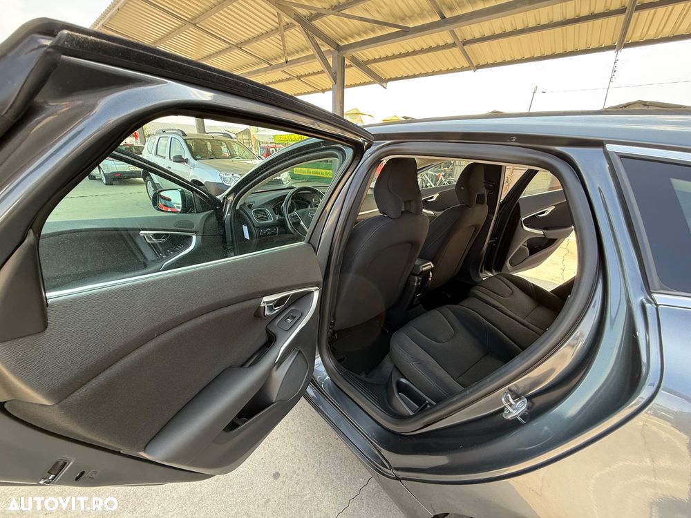 Volvo V40 D2 - 7