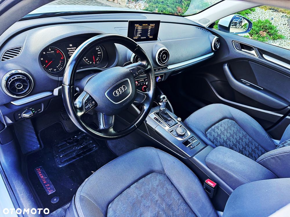 Audi A3 Sportback 1.6 TDI (clean diesel) S tronic Attraction - 34