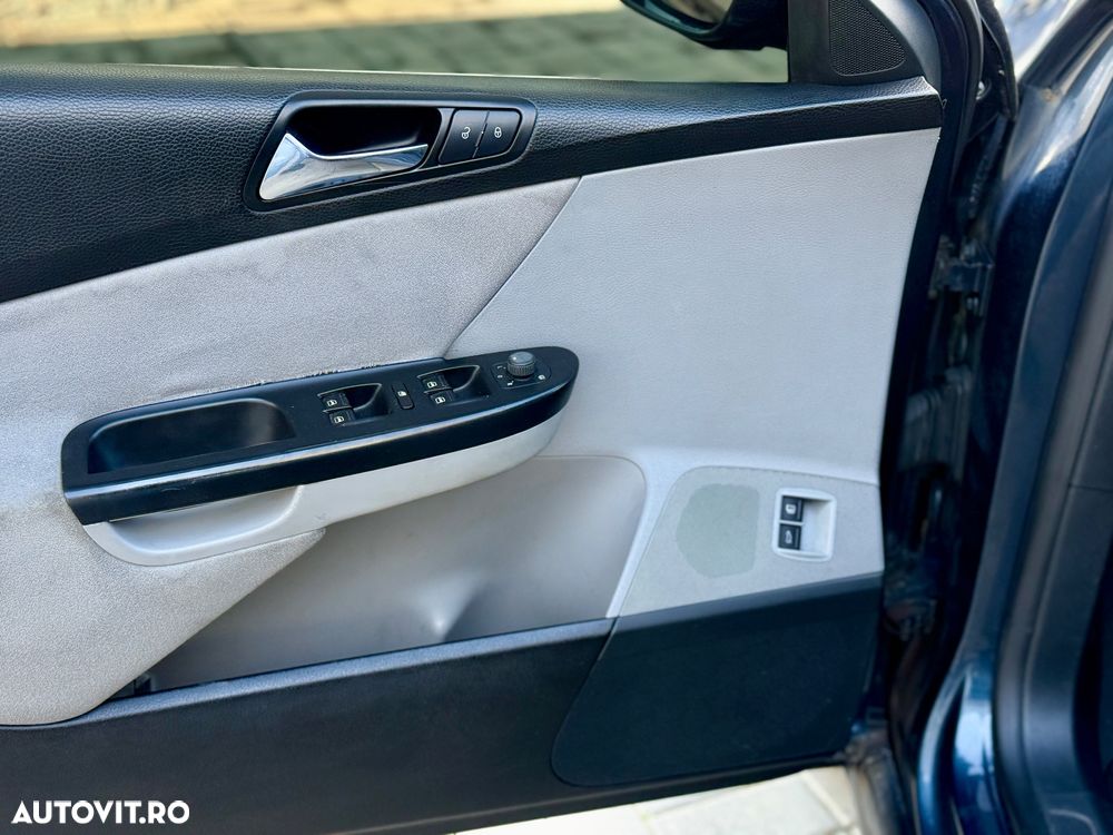 Volkswagen Passat Variant 2.0 TDI Highline - 19