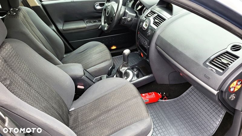 Renault Megane 1.5 dCi Authentique - 12