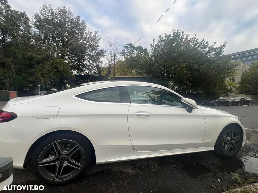 Mercedes-Benz C 400 4MATIC Coupe - 14