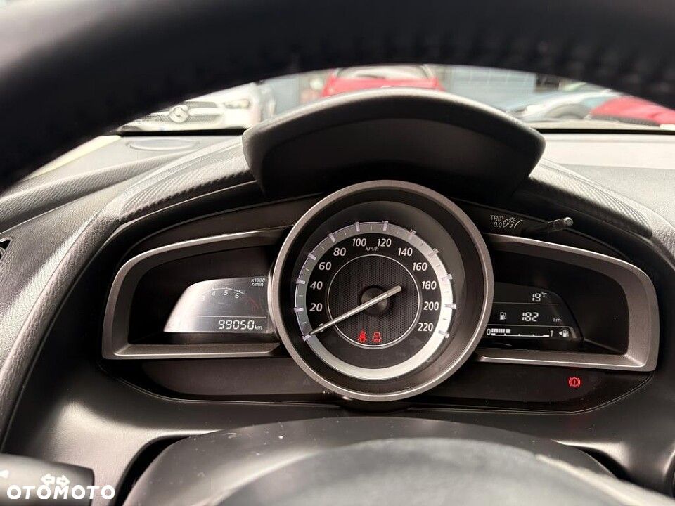Mazda 2 - 10