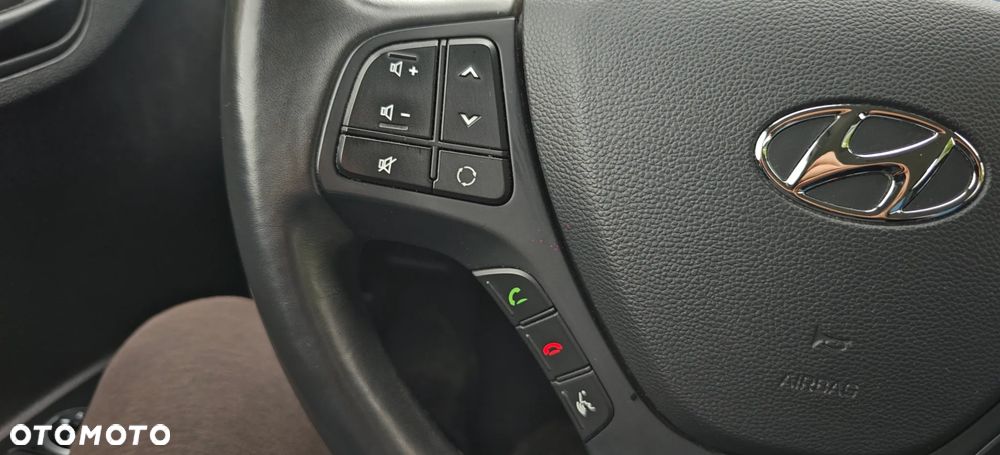Hyundai i10 1.0 BlueDrive Comfort - 21
