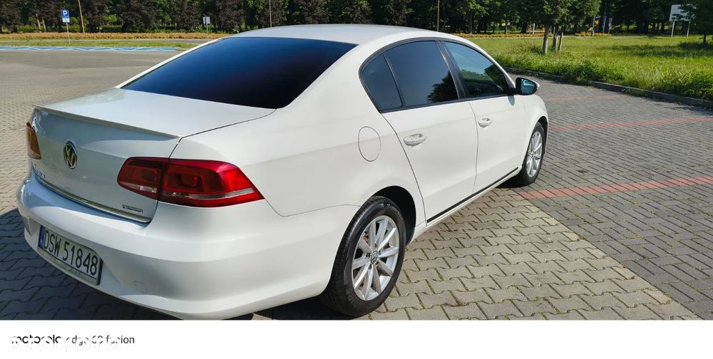 Volkswagen Passat 1.6 TDI Trendline - 5