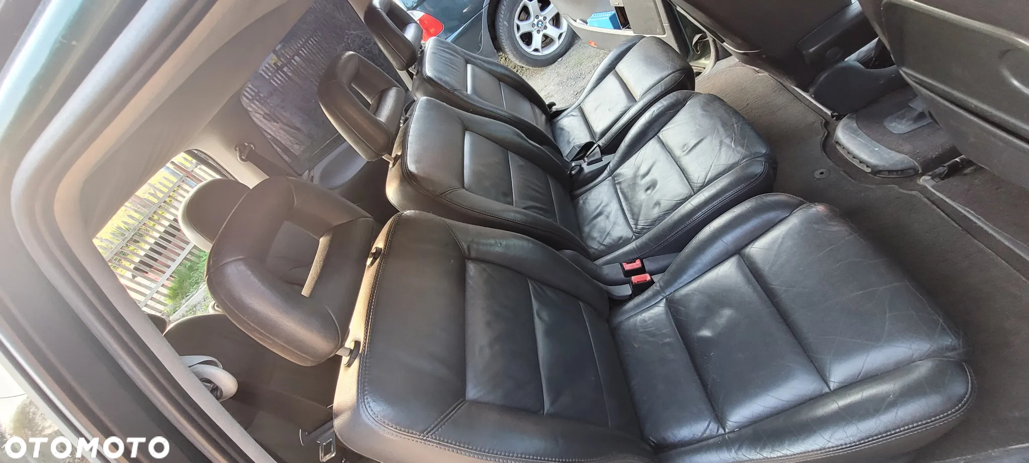 Volkswagen Sharan 1.9 TDI Highline Tiptr - 12