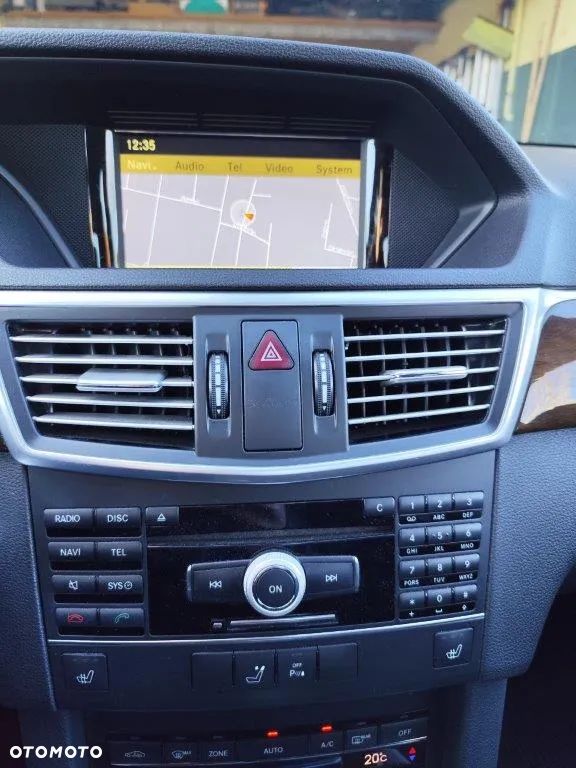 Mercedes-Benz Klasa E - 20