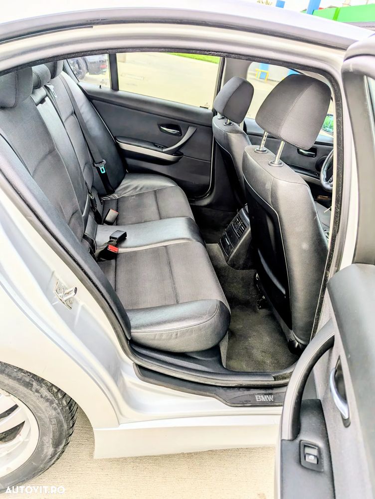 BMW Seria 3 320d xDrive DPF Aut. Edition Fleet Lifestyle - 5