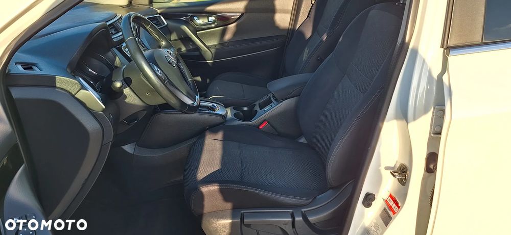 Nissan Qashqai 1.6 DCi Xtronic TEKNA - 13