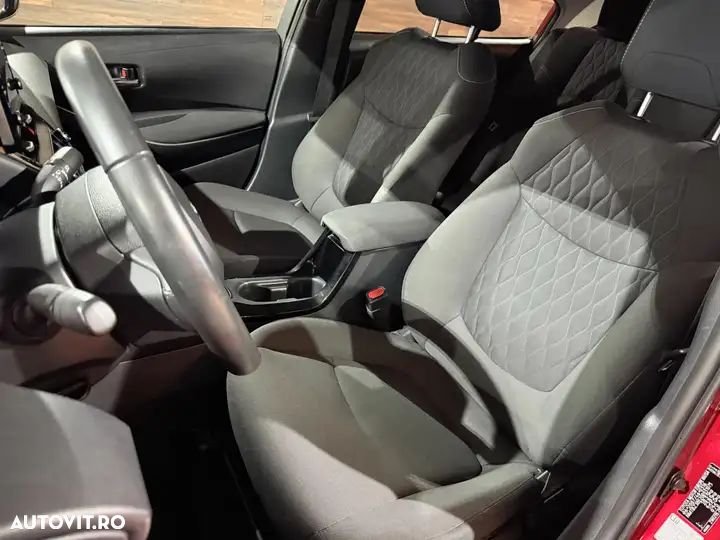 Toyota Corolla 1.8 HSD Dynamic - 6