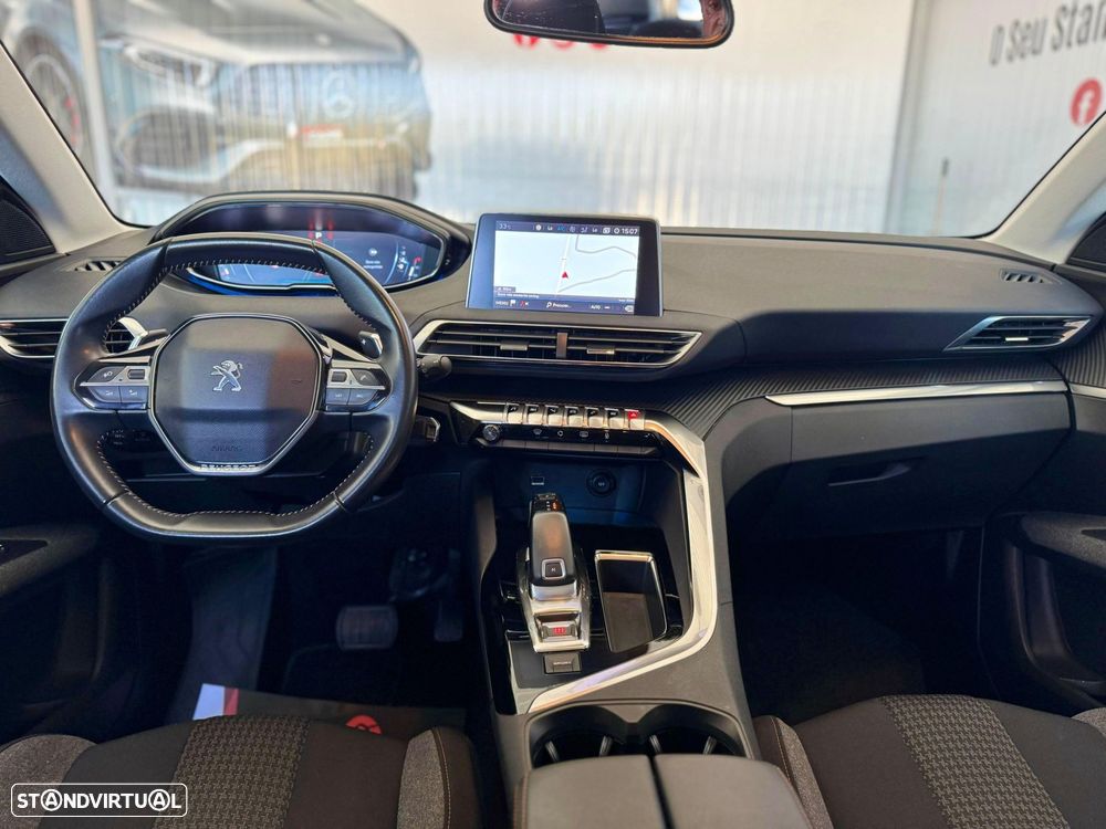 Peugeot 3008 1.5 BlueHDi Active Pack EAT8 - 9