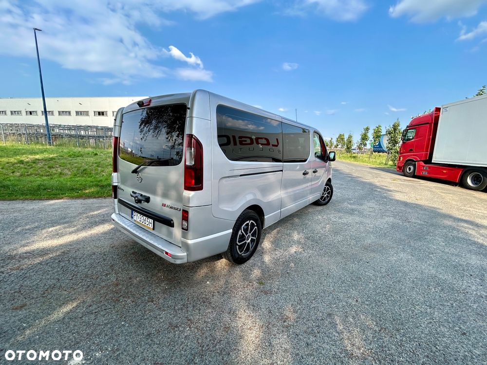 Opel Vivaro - 17