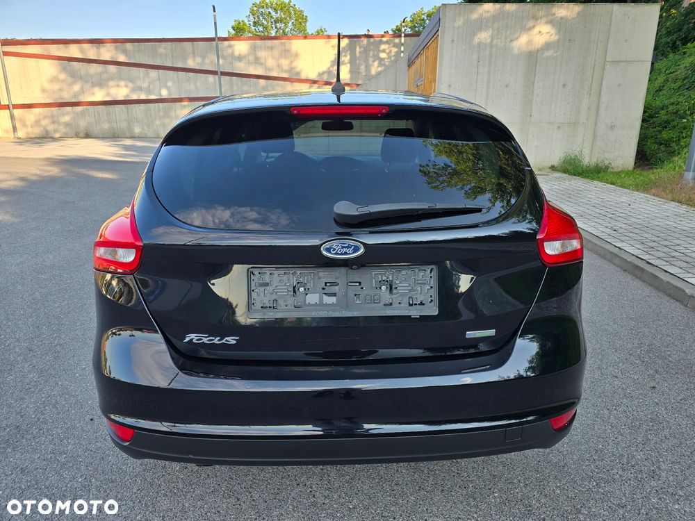 Ford Focus 1.0 EcoBoost Titanium - 22