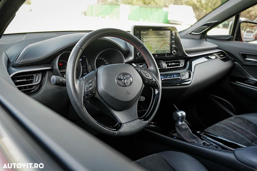Toyota C-HR 2.0 HEV 197 CP 4x4 CVT GR SPORT - 8