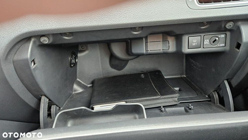 Volkswagen Polo 1.6 Tour Edition - 25