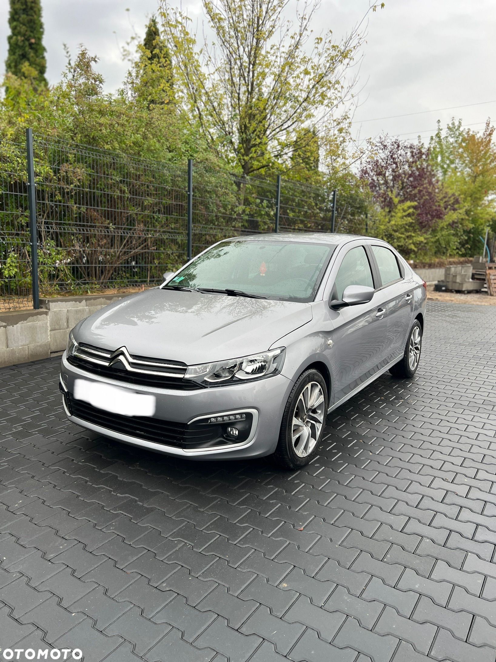 Citroën C-Elysée 1.2 PureTech Exclusive - 1