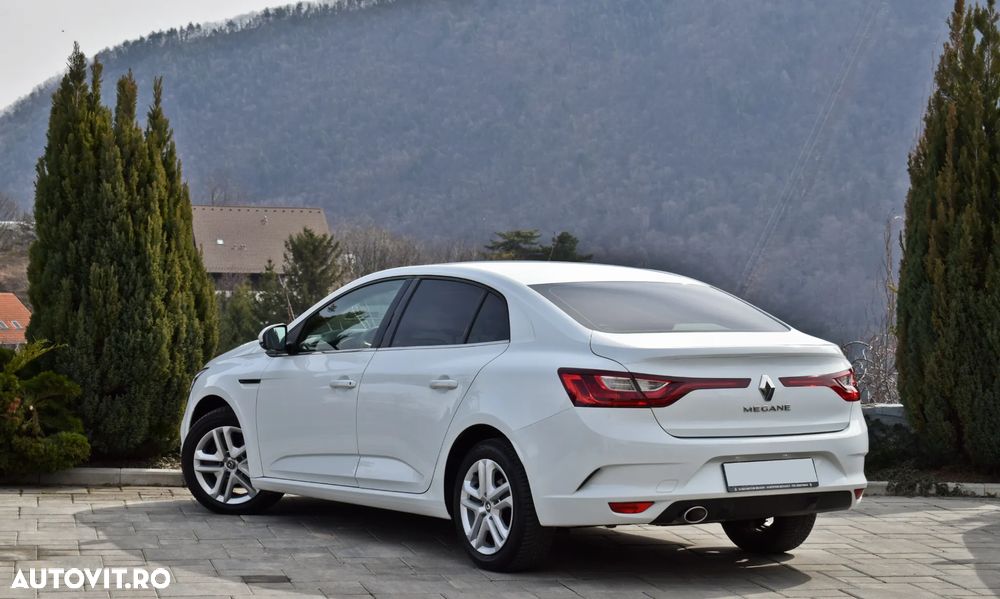 Renault Megane Blue dCi 116 EDC Intens - 6