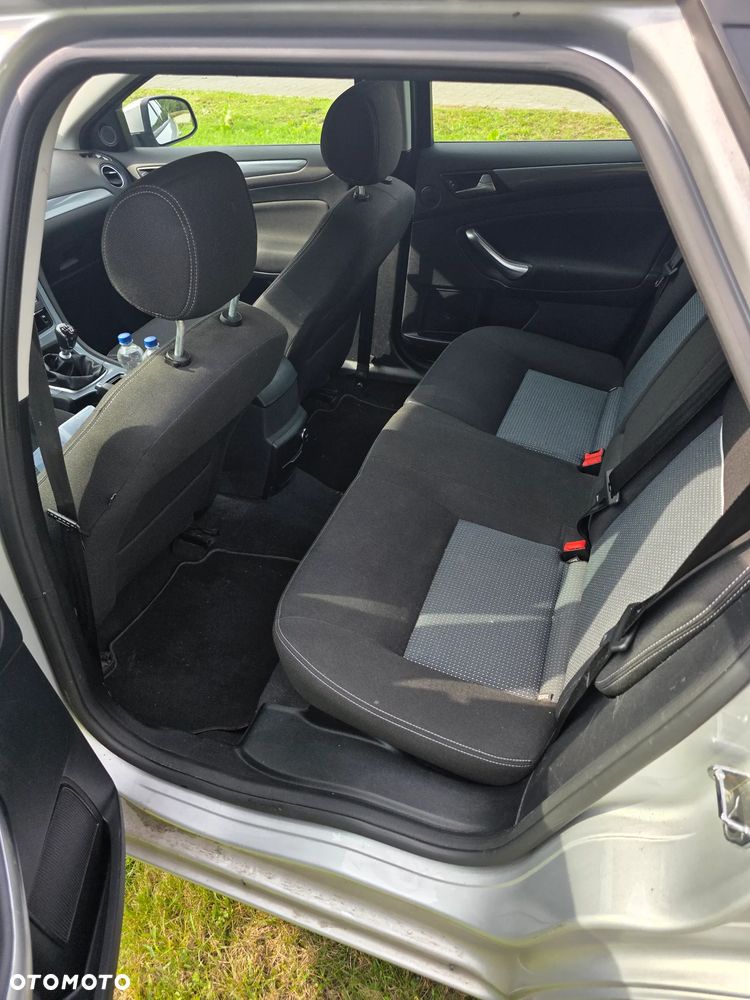 Ford Mondeo 2.0 TDCi Trend - 12