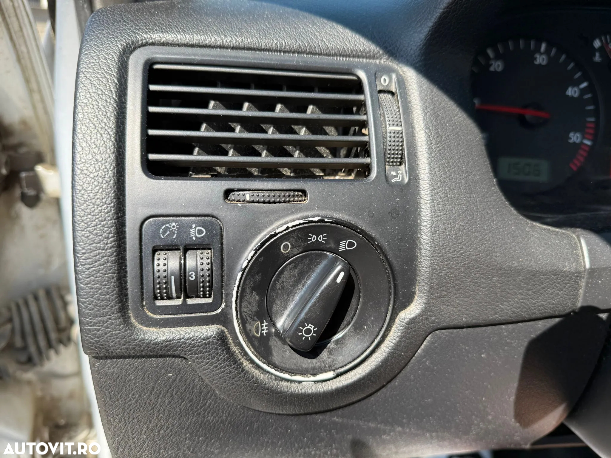 Volkswagen Bora 1.9 TDI Trendline - 17