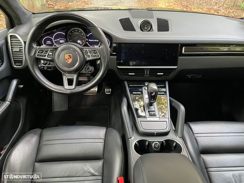 Porsche Cayenne Turbo - 12