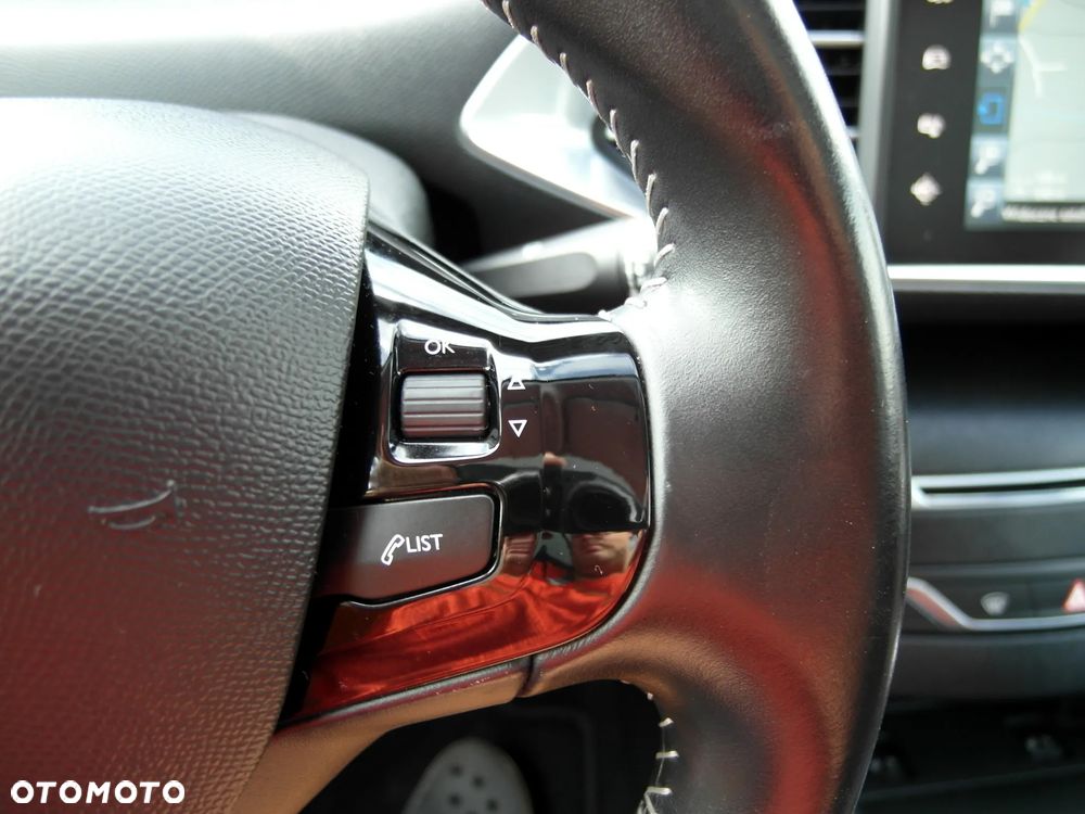 Peugeot 308 BlueHDi 150 EAT6 Stop & Start Allure - 24