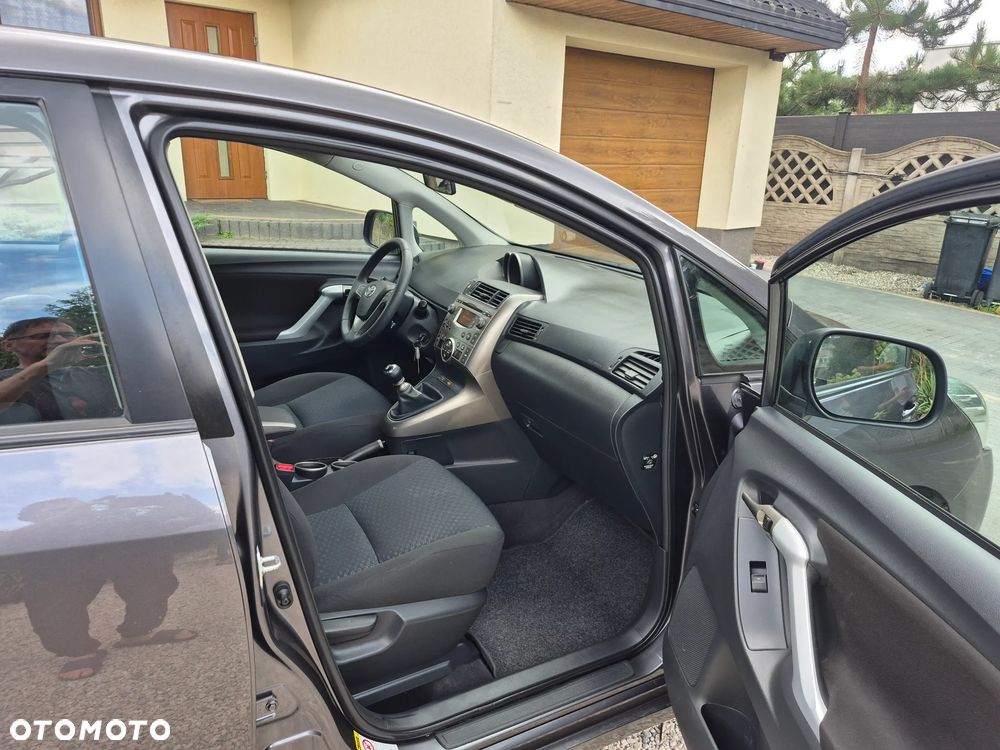 Toyota Verso 1.8 Life - 9