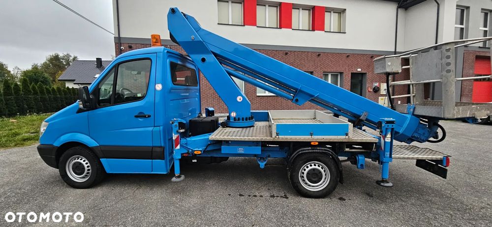 Mercedes-Benz Sprinter - 3