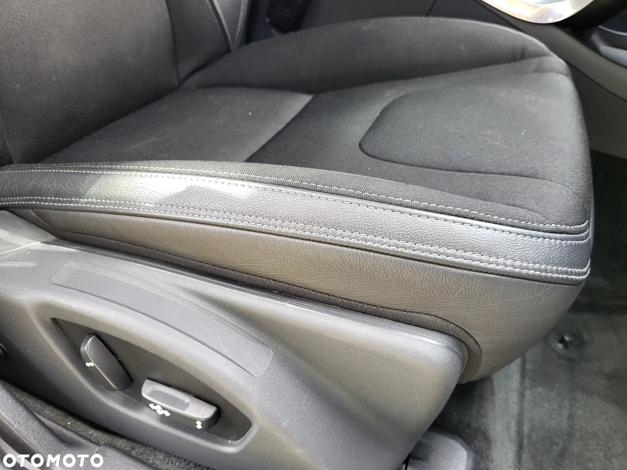 Volvo V60 T5 Drive-E Momentum - 34