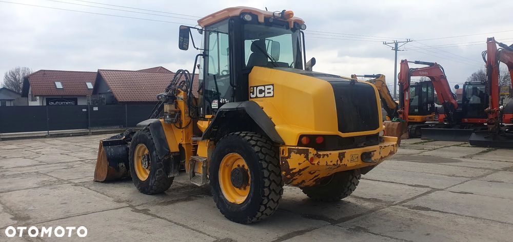JCB 411 T4 - 3