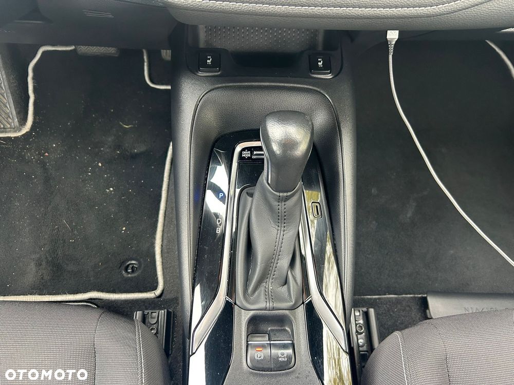 Toyota Corolla 1.8 Hybrid GPF Comfort - 18