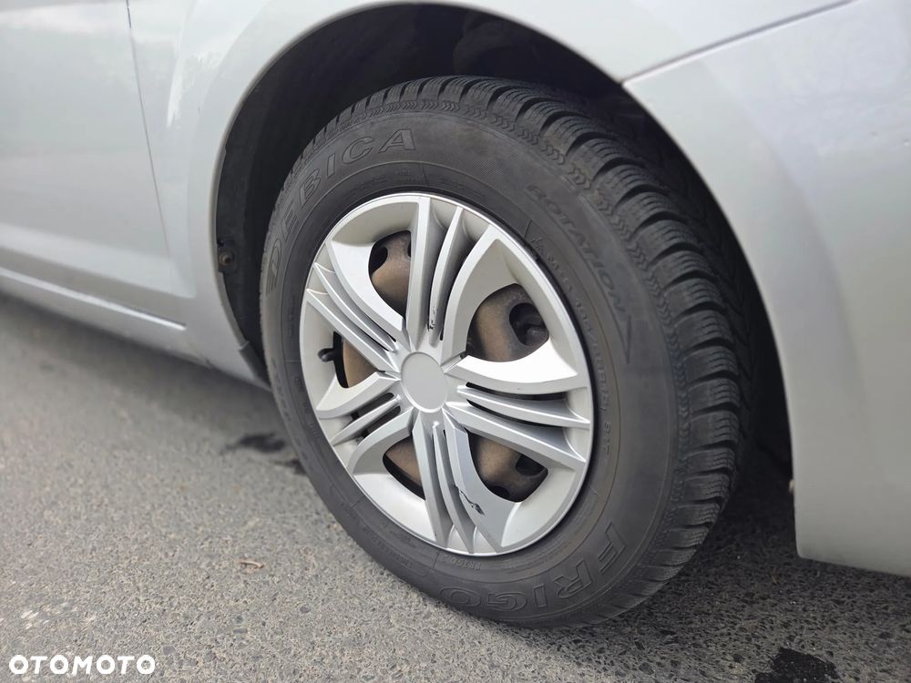 Ford Focus 1.6 Trend - 14