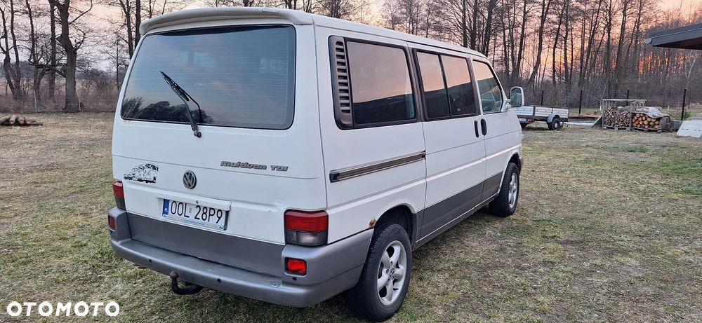 Volkswagen Multivan Standard - 2