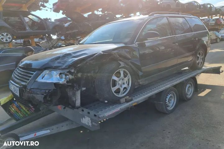 cutie de viteze manuala 6+1 trepte bara spate armatura fata spate capota trager radiator apa clima intercooler haion portbagaj   Vw Passat B5.5 an 2005 euro 4, motor 1.9 tdi BGW 136cp   Dezmembrez - 4