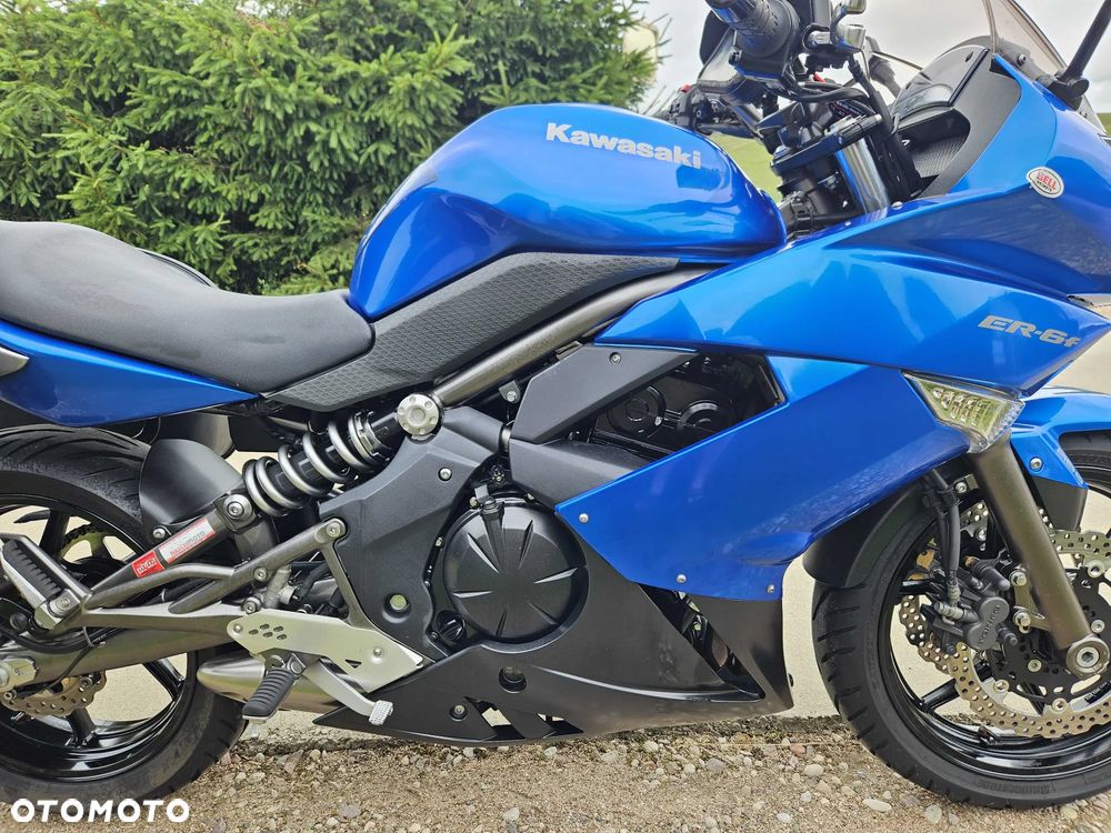 Kawasaki ER - 12
