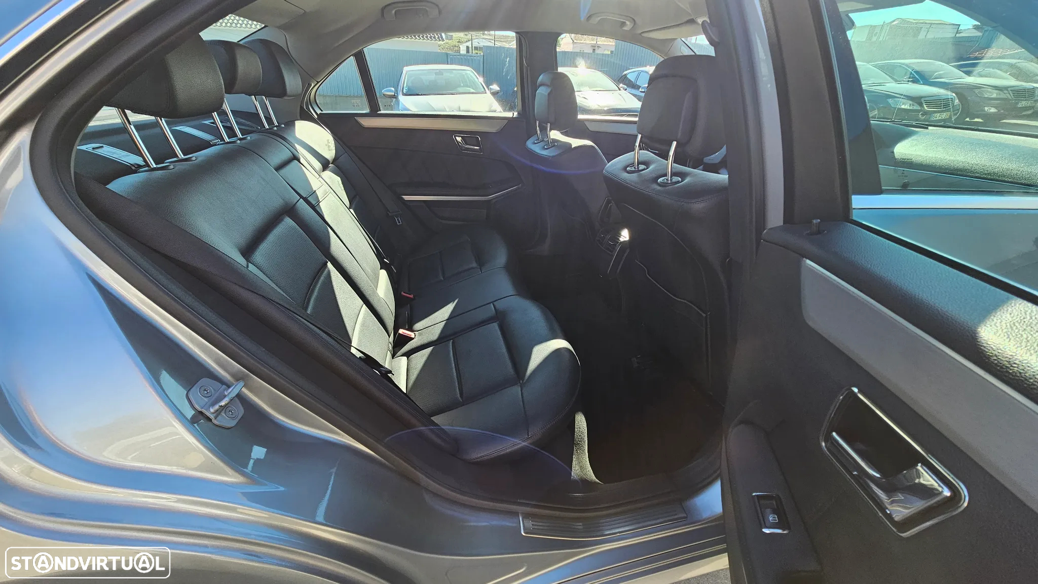 Mercedes-Benz E 350 CDi Avantgarde BlueEfficiency - 25