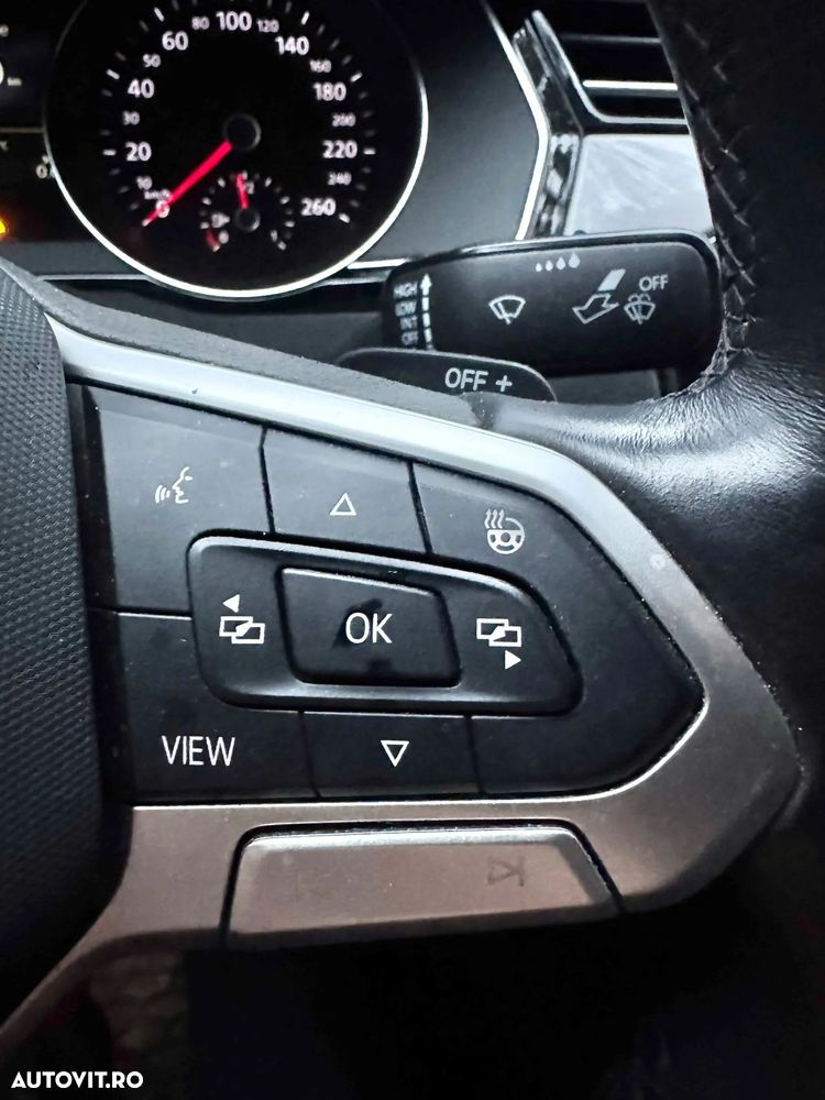 Volkswagen Passat Variant 2.0 TDI DSG Comfortline - 23