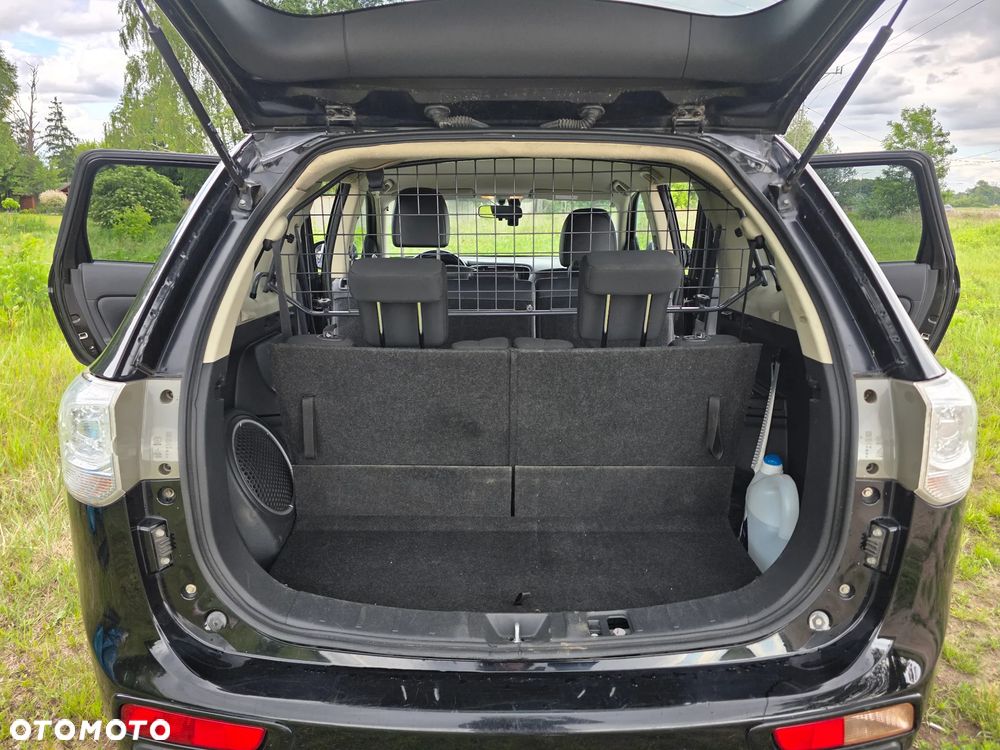 Mitsubishi Outlander 2.2 DID Instyle Navi - 31