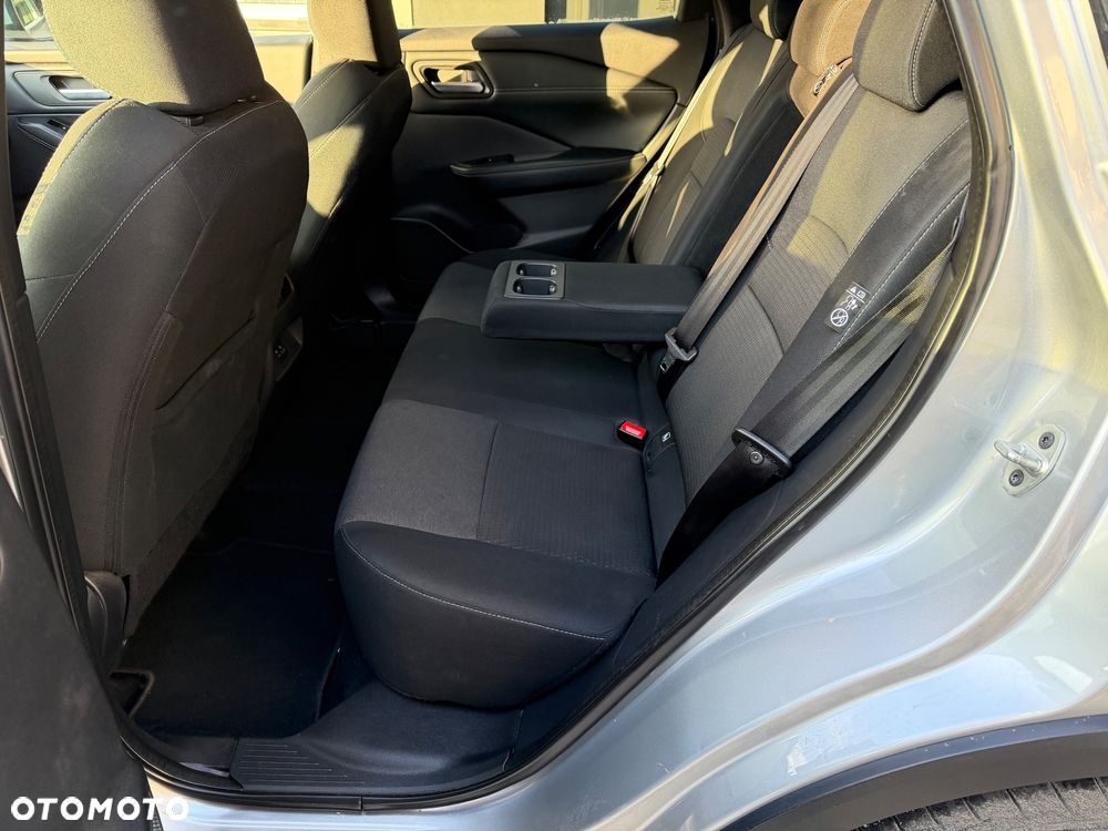 Nissan Qashqai 1.3 DIG-T N-Connecta EU6d - 25