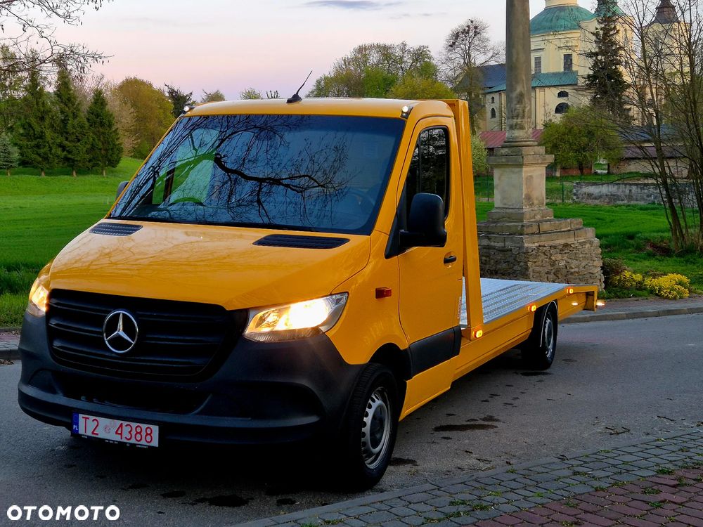Mercedes-Benz Sprinter - 28