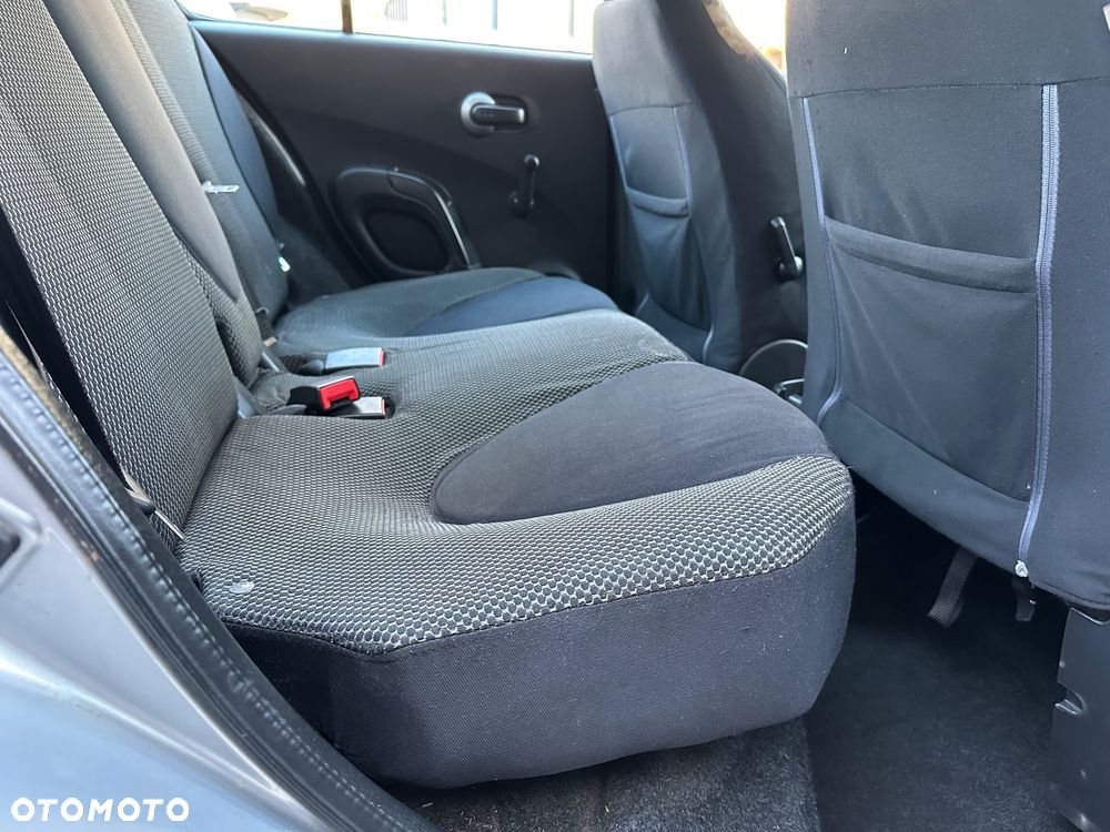 Nissan Micra 1.2 more - 23