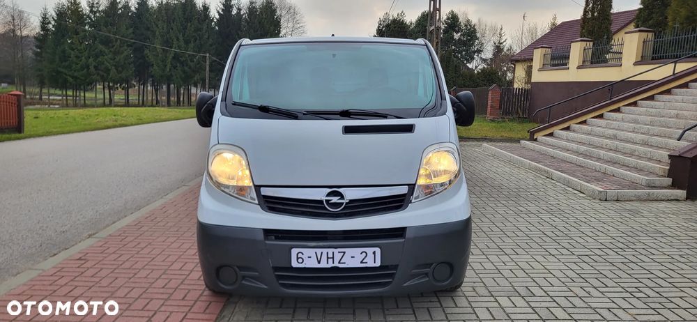 Opel VIVARO - 2