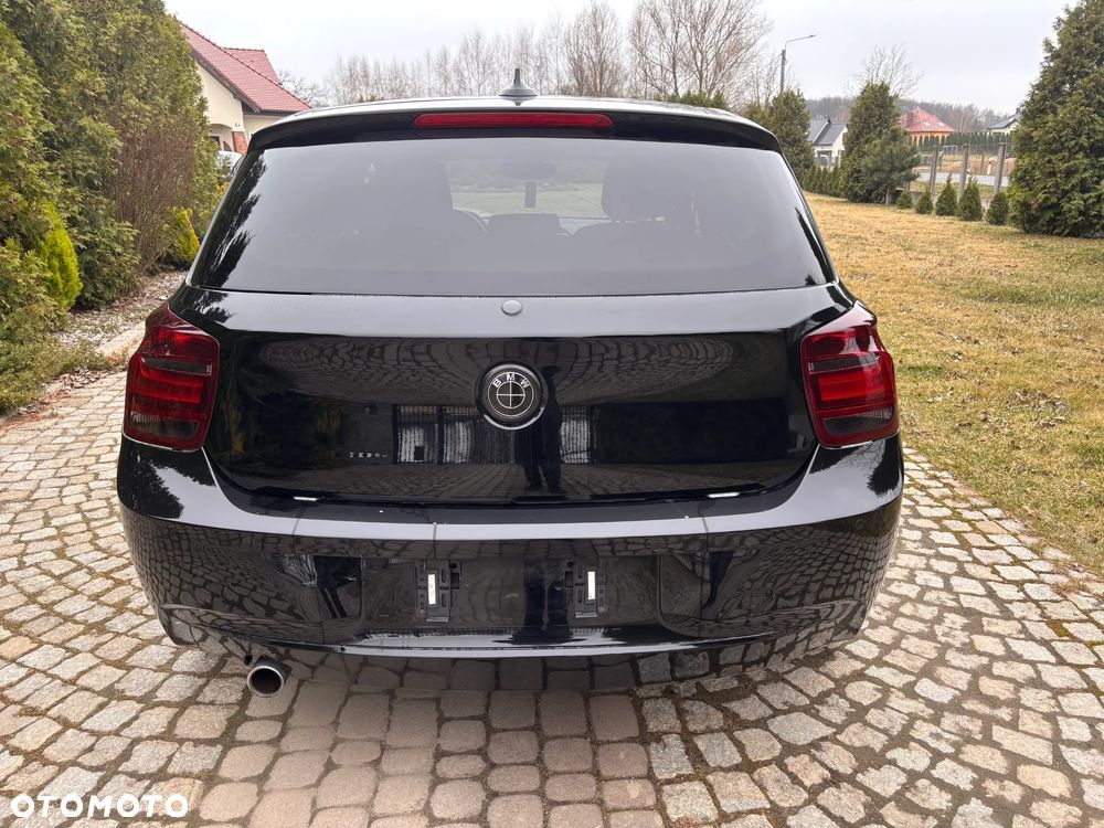 BMW Seria 1 120d Sport Line - 4