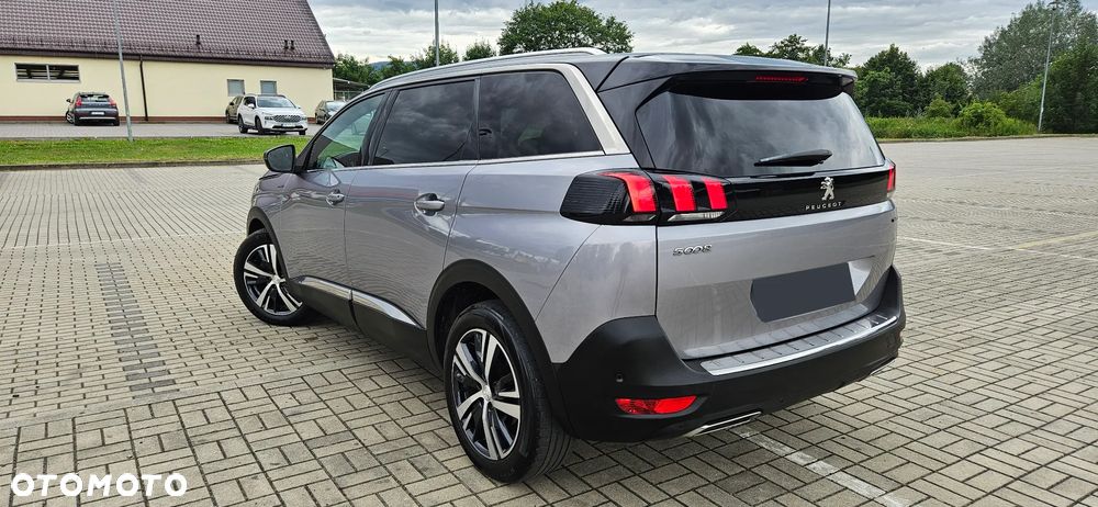 Peugeot 5008 - 3