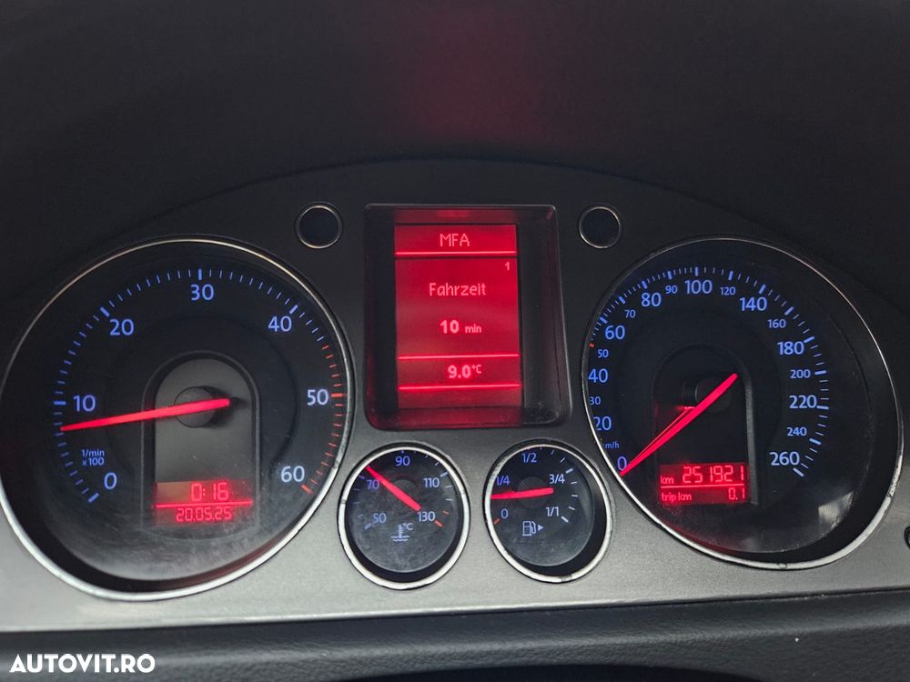 Volkswagen Passat Variant 1.9 TDI DPF BlueMotion - 10