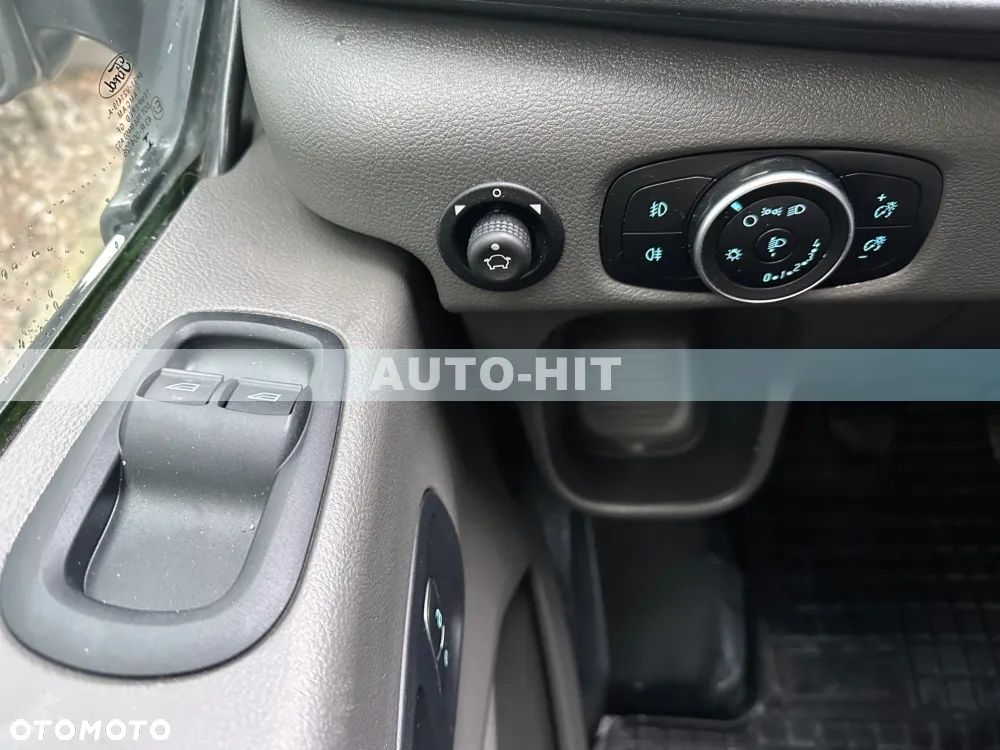 Ford Transit - 28