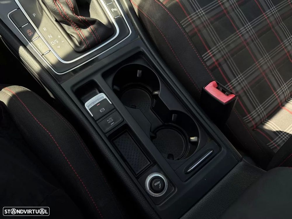 VW Golf 2.0 TSi GTi DSG Performance - 37